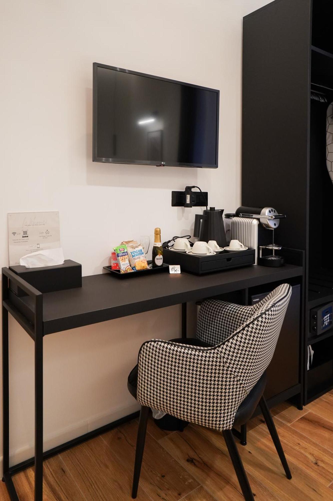 No Man'S Land Guesthouse Rom Zimmer foto